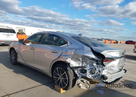 2025 Lexus Es 300H z USA, uszkodzony, nr VIN 58ADA1C17SU072855